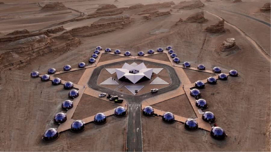 火星移民预演场——模拟外星环境的极端生存训练云城区户外野奢帐篷实验项目